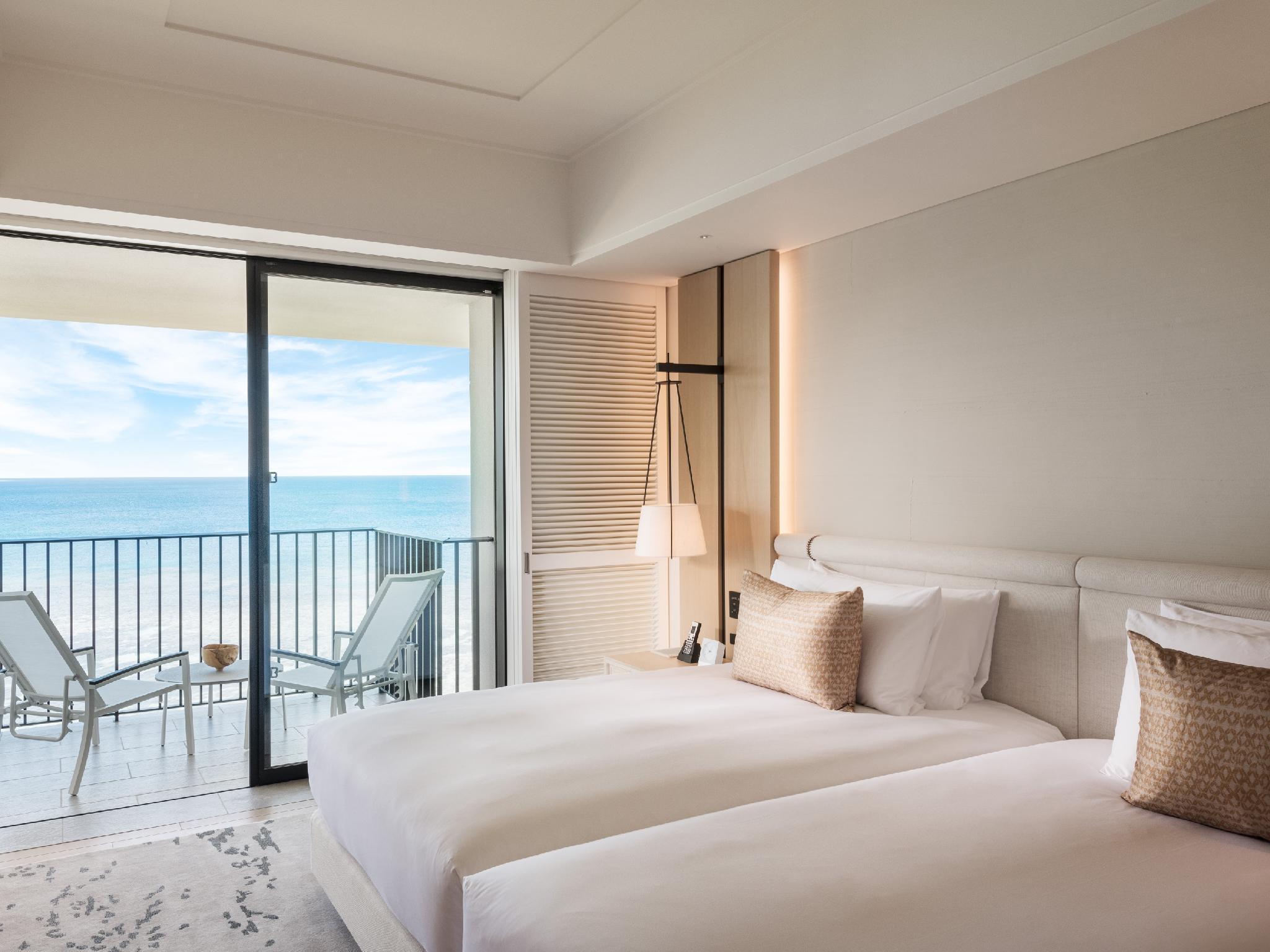 Отель Halekulani Okinawa Онна Экстерьер фото